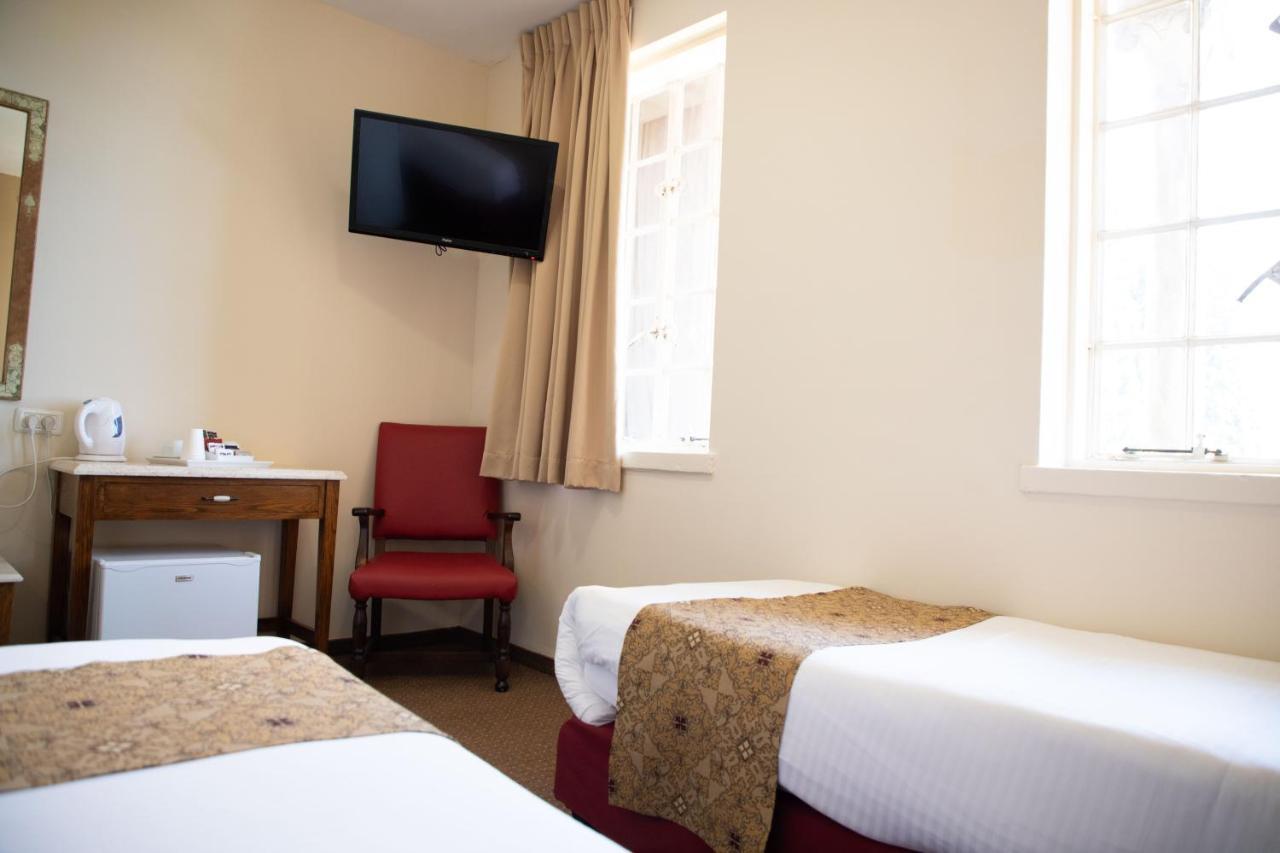 Ymca Three Arches Hotel Yerusalem Bagian luar foto