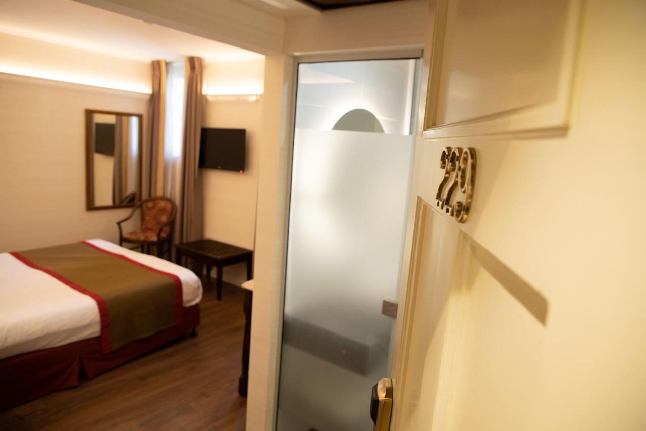 Ymca Three Arches Hotel Yerusalem Bagian luar foto