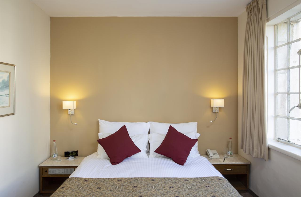 Ymca Three Arches Hotel Yerusalem Bagian luar foto