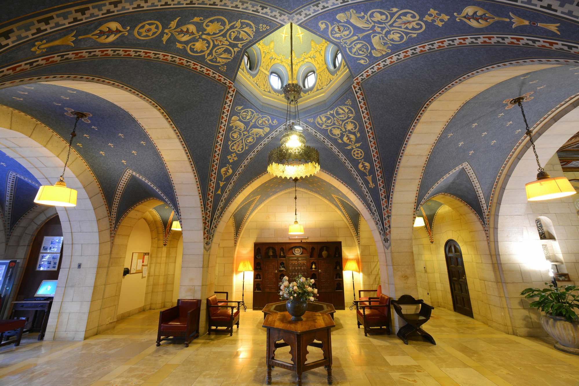 Ymca Three Arches Hotel Yerusalem Bagian luar foto
